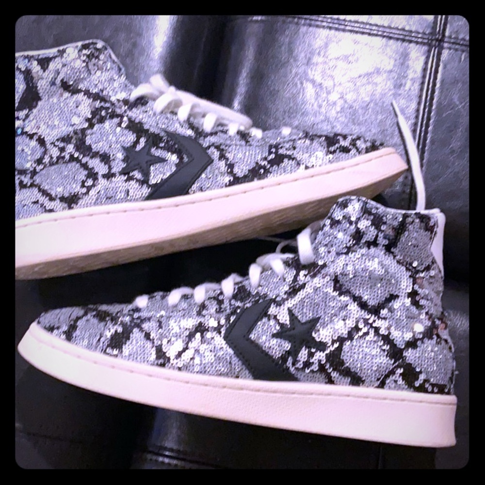 Dr.Js Authentic Throwbacks. - image 1